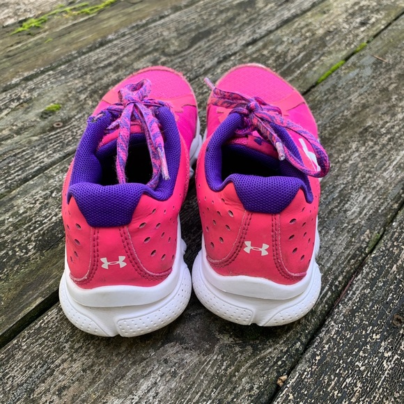 Under Armour pink & purple sneakers Y 4 - Picture 3 of 7